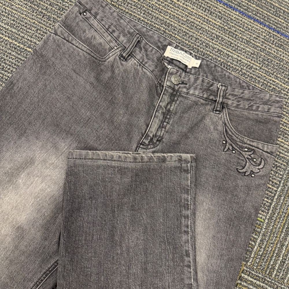 Tribal Jeans Straight Leg Womens 10 Grey Excellent Embroidered Studded Stretch